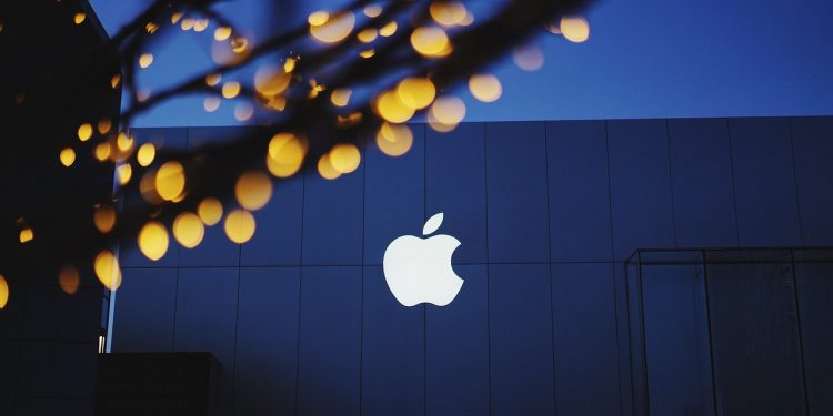 Apple 2024 yılında, geliştirdiği yeni nesil batarya teknolojisini de barındıran otonom otomobil üretme kararı aldı.