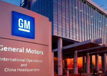 Apple’dan otomotiv devi General Motors’a yönetici transferi
