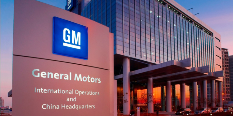 Apple’dan otomotiv devi General Motors’a yönetici transferi
